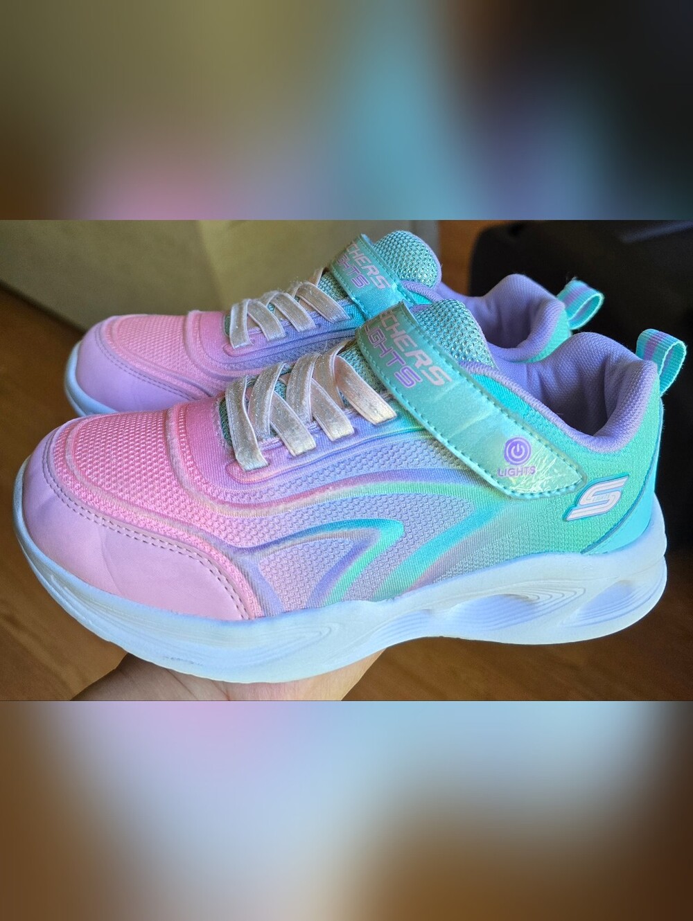 Sz 2 Little Girl's SKECHERS SOLA GLOW 'Breeze Aqua Multicolor' Bungee Lace/Adj S